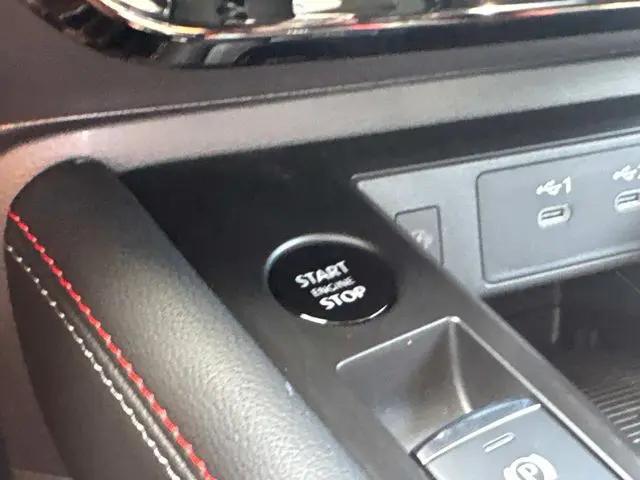 2025 Nissan Kicks SR Intelligent AWD