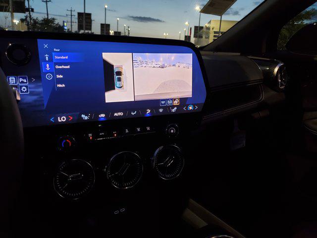 2025 Chevrolet V Blazer eAWD LT