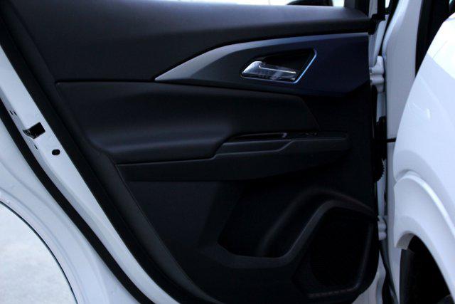 2025 Chevrolet Equinox LT 2