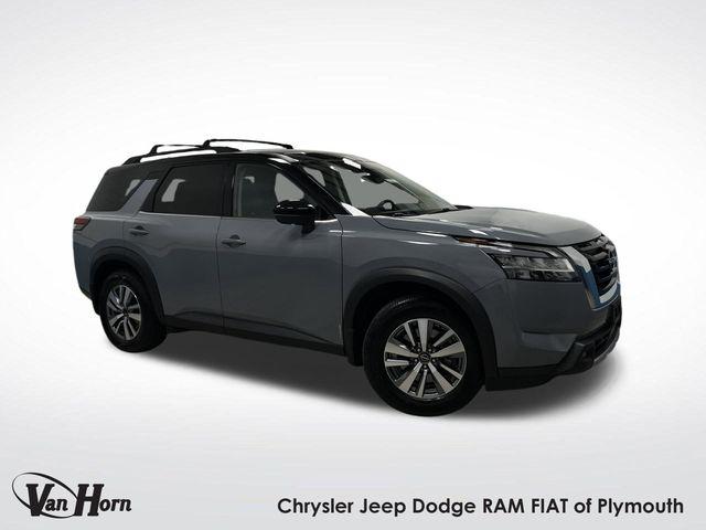 2022 Nissan Pathfinder SL 4WD 2022 Nissan Pathfinder SL 4WD