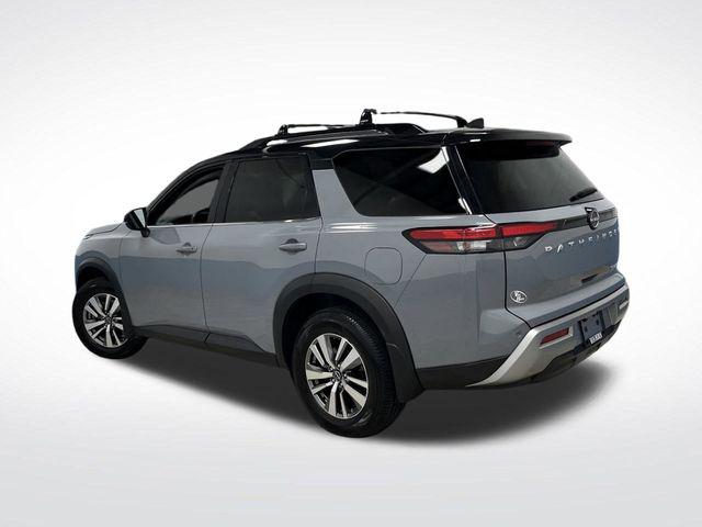 2022 Nissan Pathfinder SL 4WD