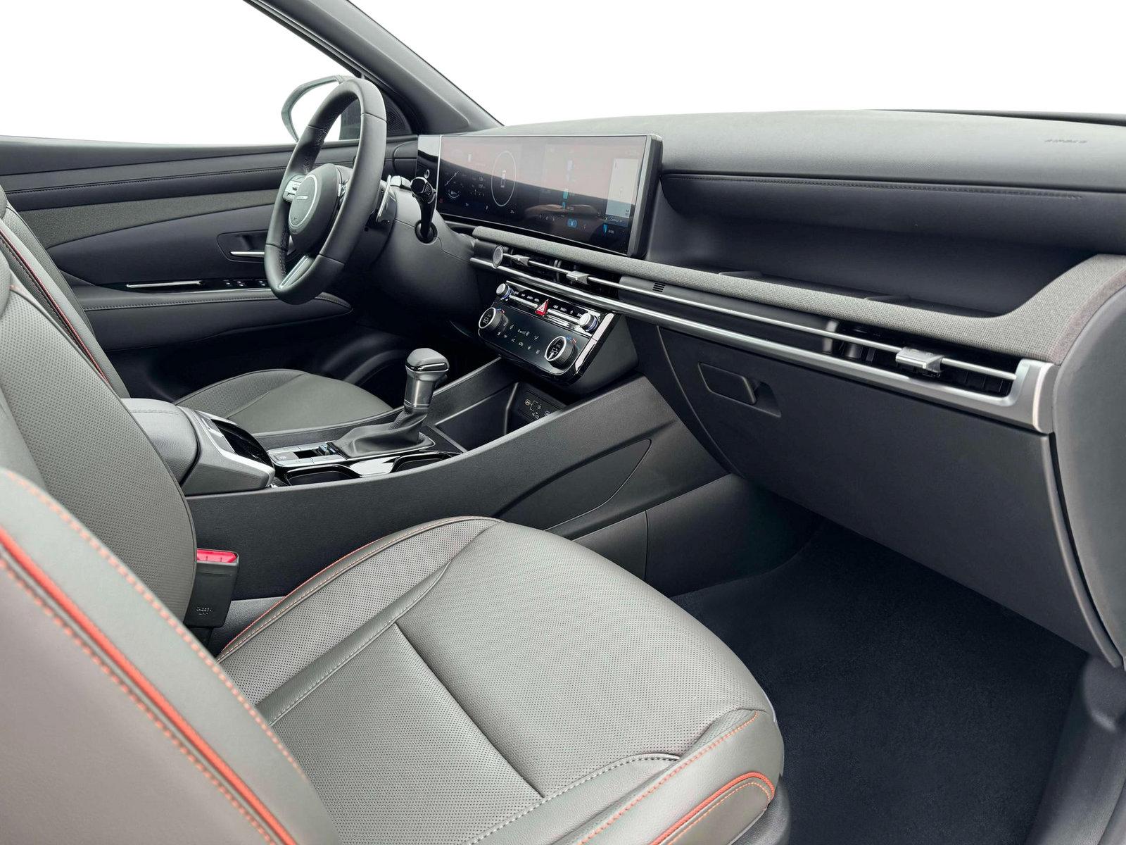 2025 Hyundai Santa Cruz Limited - Photo 17