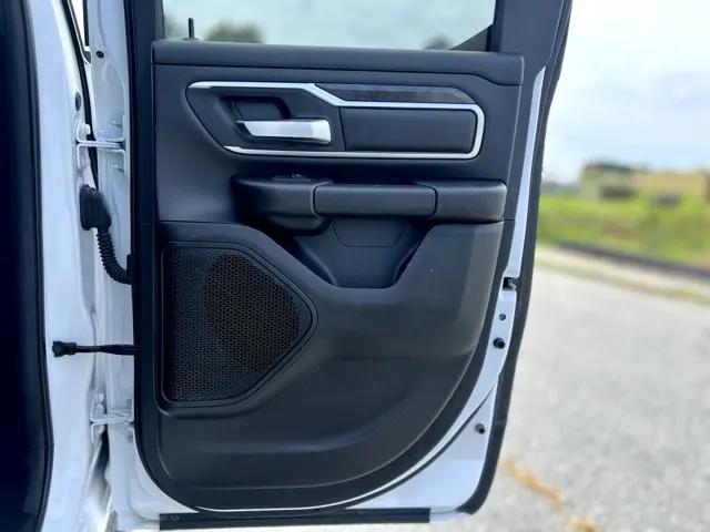 2022 Ram 1500 Lone Star Quad Cab 4x2 6'4" Box