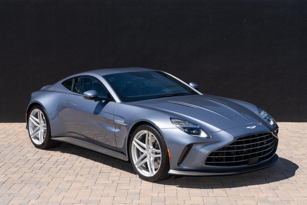 /2025 Aston-Martin Vantage
