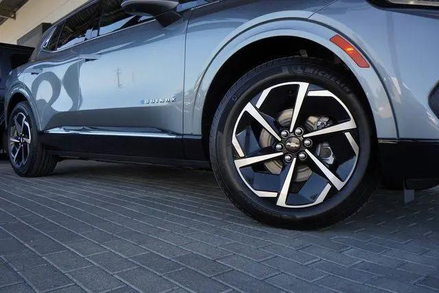 2025 Chevrolet Equinox LT 2