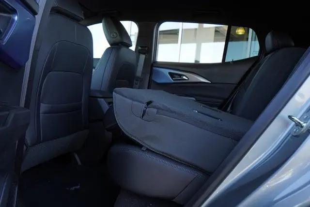 2025 Chevrolet Equinox LT 2