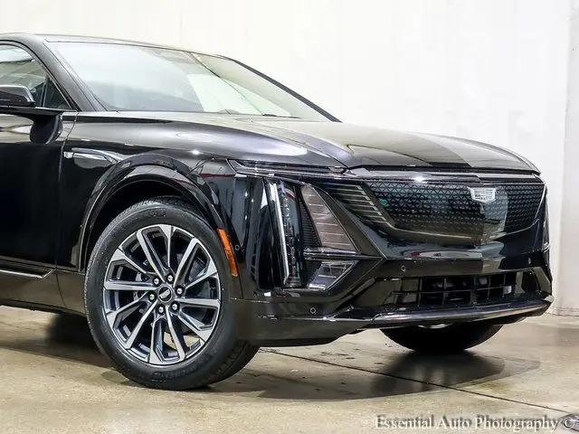 2025 Cadillac iQ Sport w/1SF