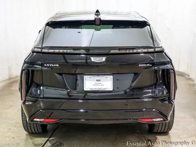 2025 Cadillac iQ Sport w/1SF