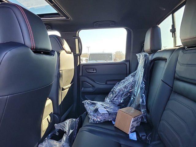 2025 Nissan Frontier Crew Cab PRO-4X 4x4