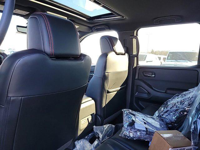 2025 Nissan Frontier Crew Cab PRO-4X 4x4
