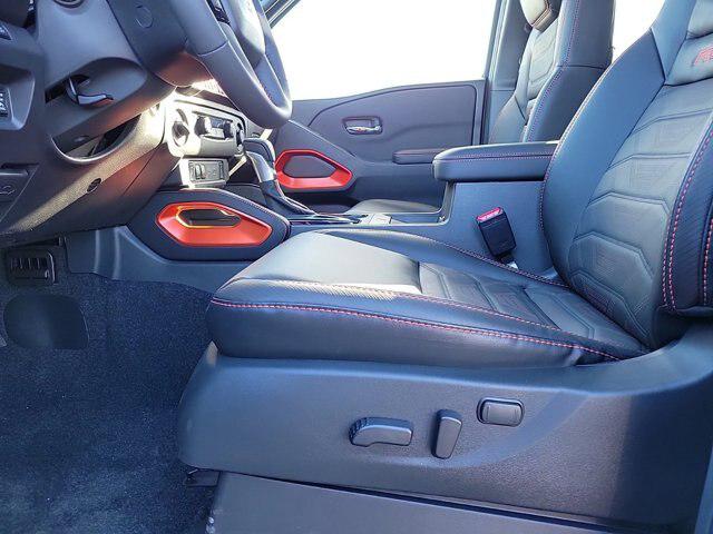 2025 Nissan Frontier Crew Cab PRO-4X 4x4