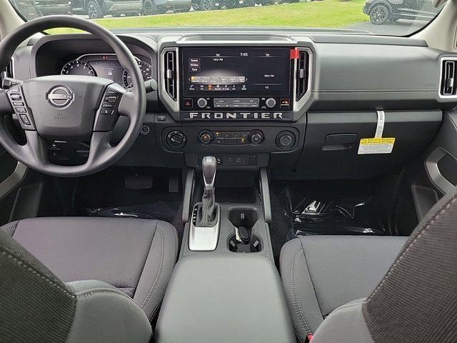 2025 Nissan Frontier Crew Cab SV 4x4