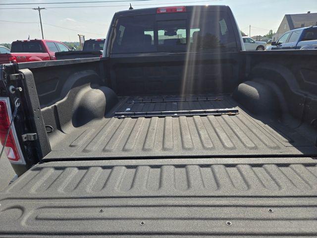 2018 Ram 1500 Laramie Crew Cab 4x4 5'7" Box