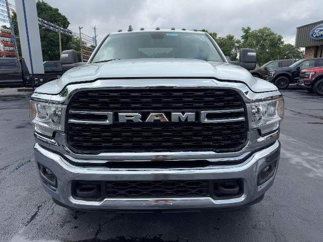 2024 Ram 3500 Big Horn Crew Cab 4x4 8' Box