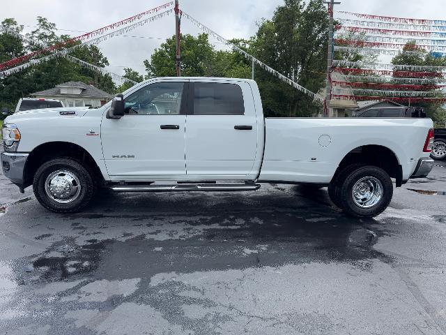 2024 Ram 3500 Big Horn Crew Cab 4x4 8' Box