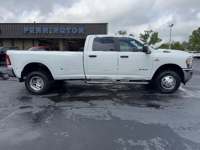 2024 Ram 3500 Big Horn Crew Cab 4x4 8' Box