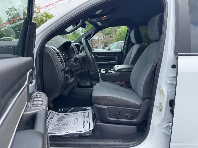 2024 Ram 3500 Big Horn Crew Cab 4x4 8' Box