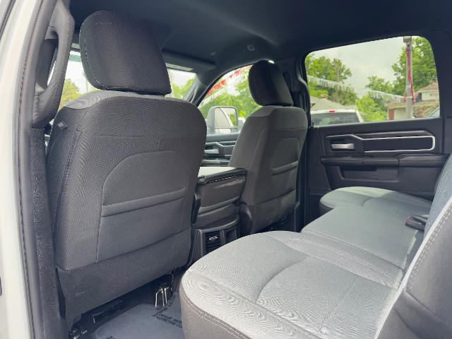 2024 Ram 3500 Big Horn Crew Cab 4x4 8' Box
