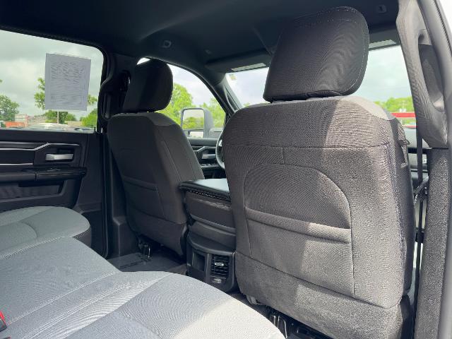 2024 Ram 3500 Big Horn Crew Cab 4x4 8' Box