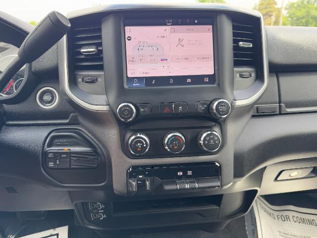 2024 Ram 3500 Big Horn Crew Cab 4x4 8' Box