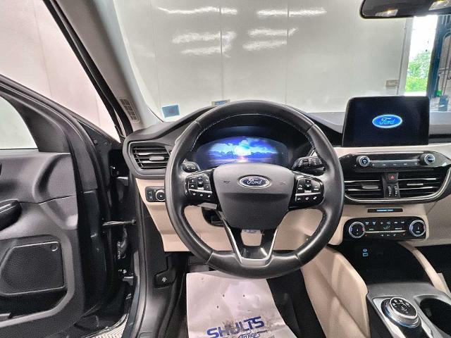 2022 Ford Escape SEL Hybrid