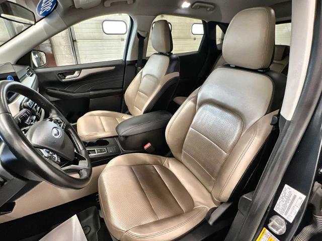 2022 Ford Escape SEL Hybrid