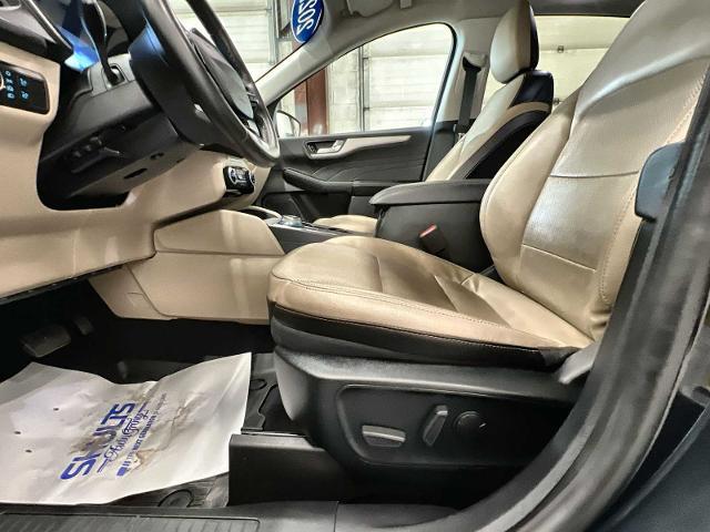 2022 Ford Escape SEL Hybrid
