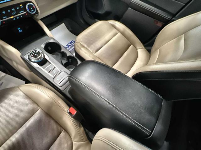 2022 Ford Escape SEL Hybrid