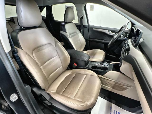 2022 Ford Escape SEL Hybrid