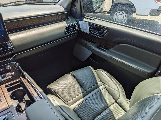 2024 Lincoln Navigator Black Label
