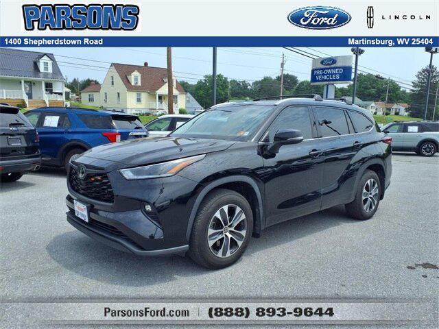 2021 Toyota Highlander XLE for sale in Martinsburg, WV