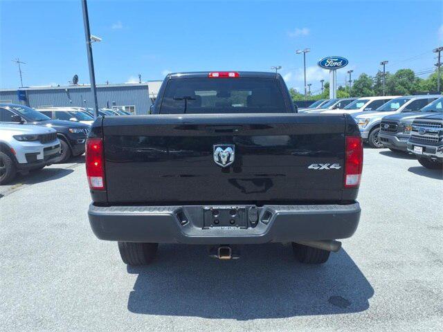 2018 Ram 3500 Tradesman Crew Cab 4x4 6'4" Box
