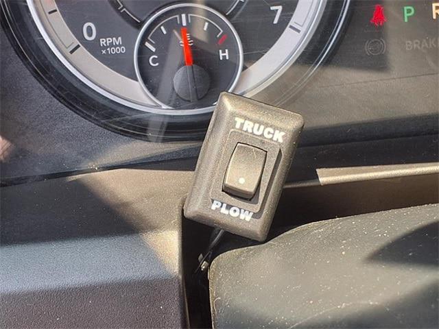 2018 Ram 3500 Tradesman Crew Cab 4x4 6'4" Box
