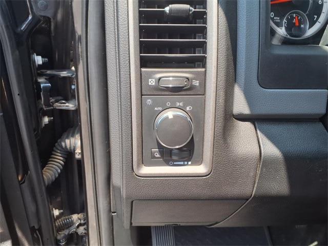 2018 Ram 3500 Tradesman Crew Cab 4x4 6'4" Box