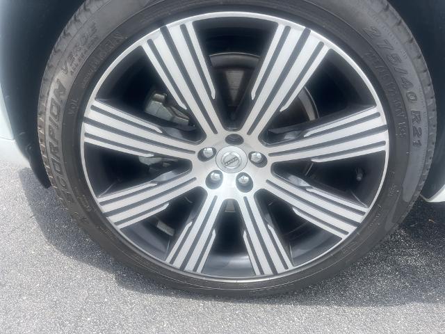 2022 Volvo XC90 T6 Inscription 7 Passenger