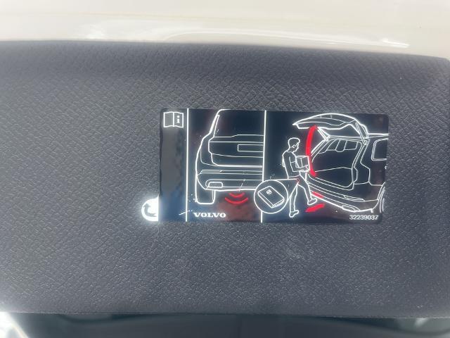 2022 Volvo XC90 T6 Inscription 7 Passenger