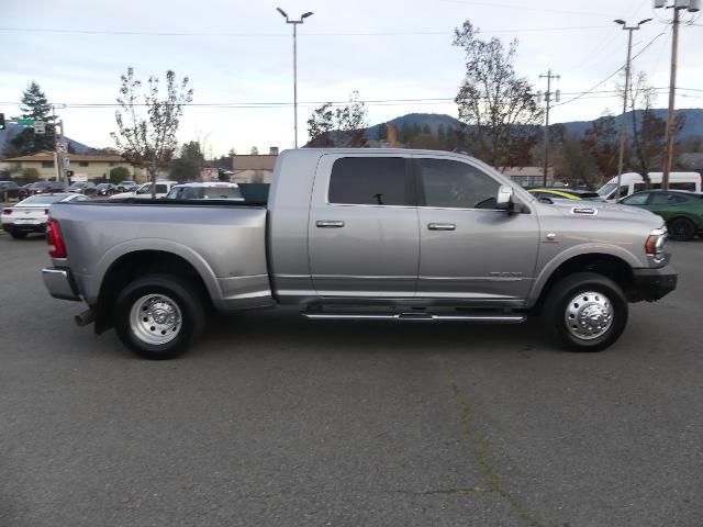 2022 Ram 3500 Limited Mega Cab 4x4 6'4" Box