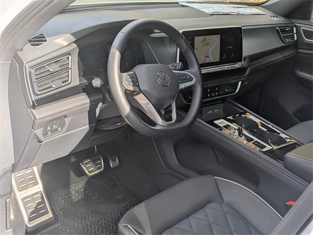 2025 Volkswagen Atlas Cross Sport 2.0T SEL Premium R-Line