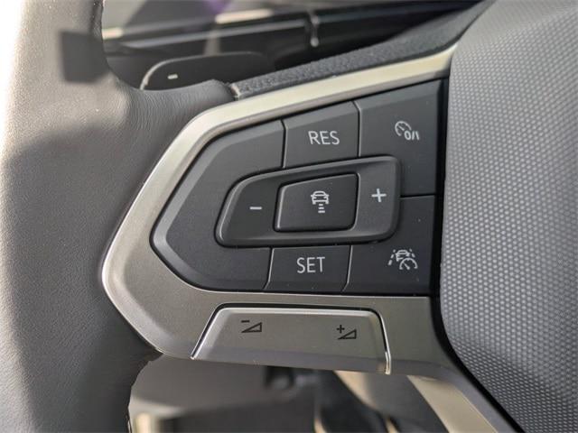 2025 Volkswagen Atlas Cross Sport 2.0T SEL Premium R-Line
