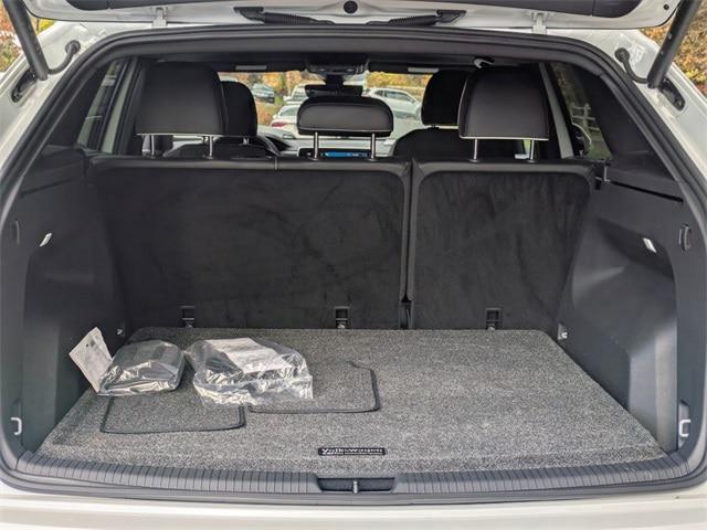 2025 Volkswagen Atlas Cross Sport 2.0T SEL Premium R-Line