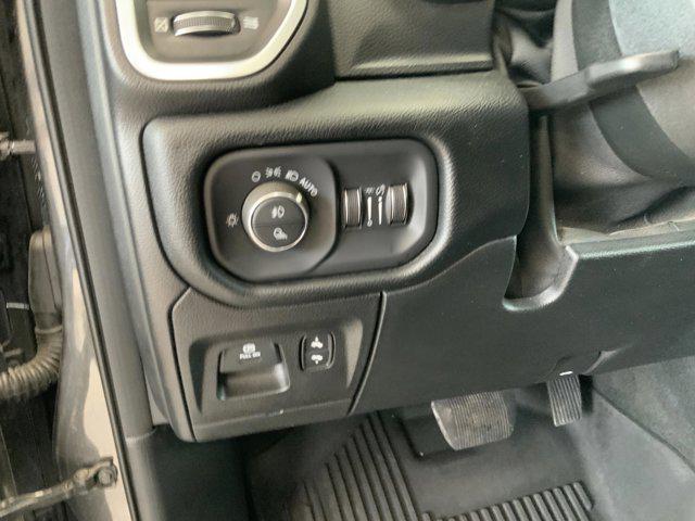 2020 Ram 1500 Laramie Crew Cab 4x4 5'7" Box