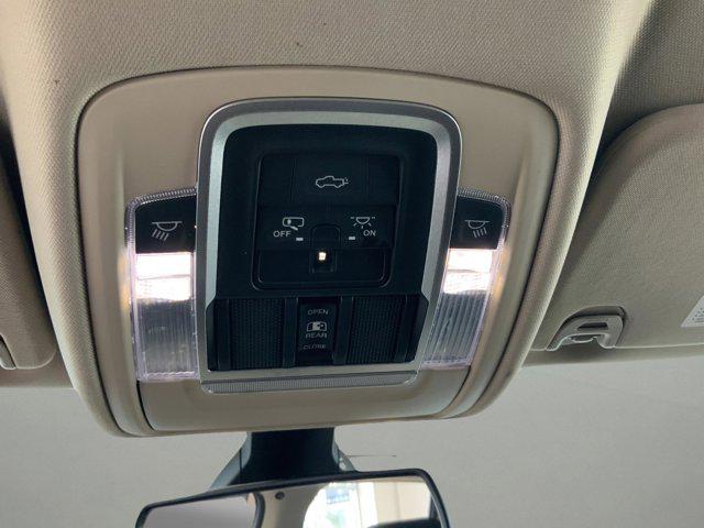 2020 Ram 1500 Laramie Crew Cab 4x4 5'7" Box
