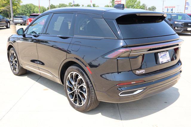 2024 Lincoln Nautilus Reserve