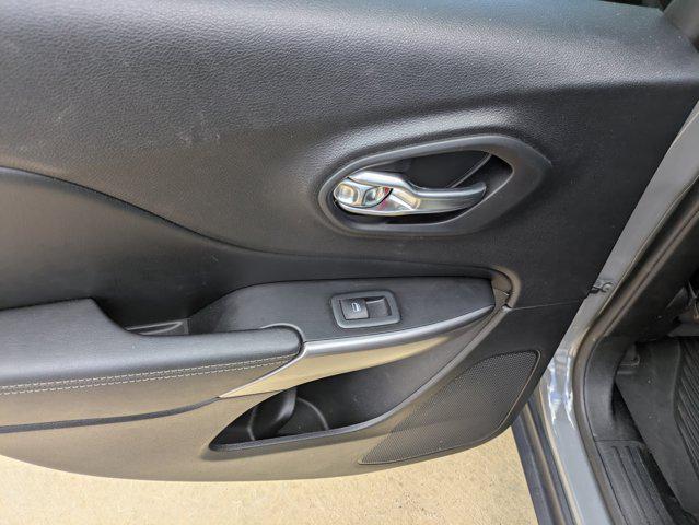 2022 Jeep Cherokee Latitude Lux 4x4