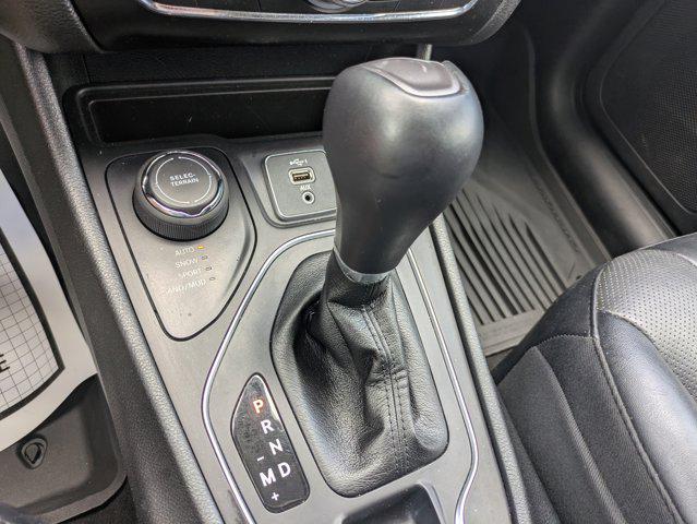 2022 Jeep Cherokee Latitude Lux 4x4