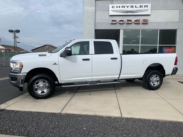 2024 Ram 2500 Tradesman Crew Cab 4x4 8' Box