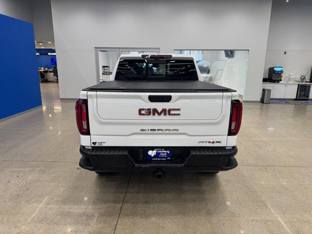 2023 GMC Sierra 1500 AT4X