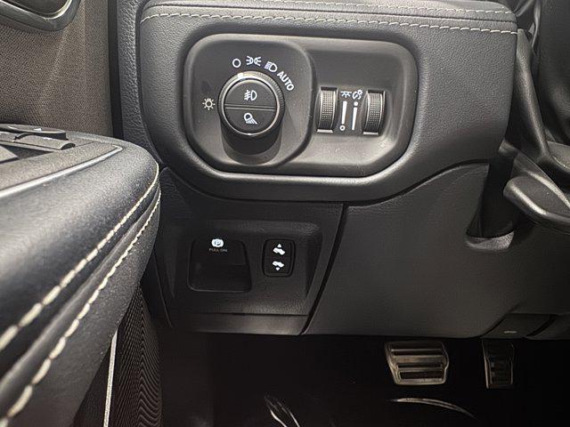 2023 Ram 1500 Limited Crew Cab 4x4 5'7" Box