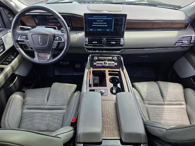 2023 Lincoln Navigator Black Label