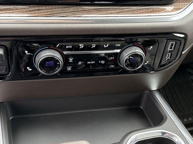 2025 Chevrolet Silverado 1500 4WD Crew Cab Short Bed RST
